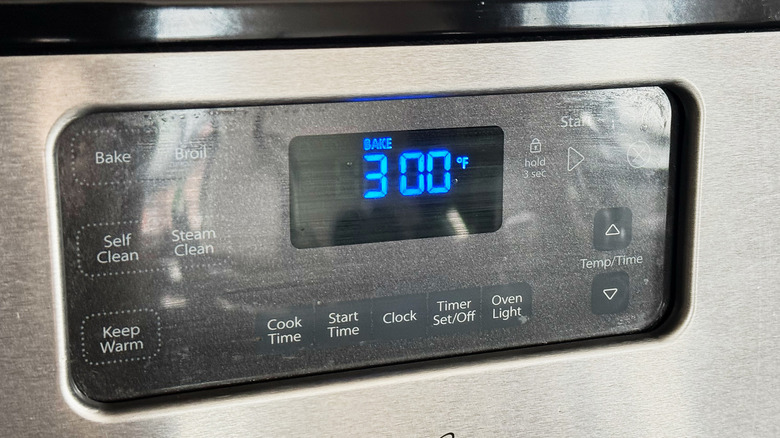 Oven preheating to 300 degrees