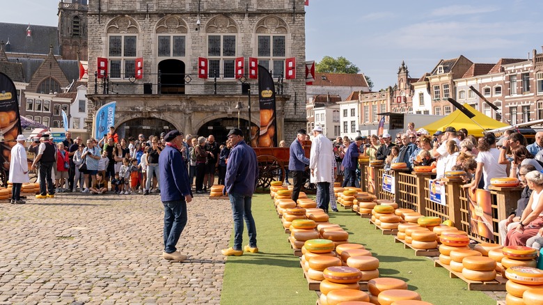 Visitors at the Gouda Cheese Market