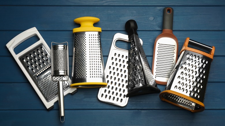 Different types of graters