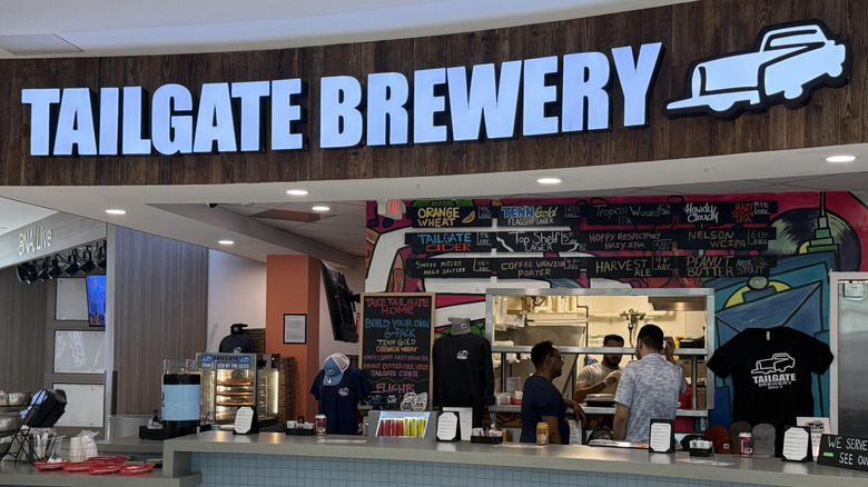 Tailgate Brewery at Nashville Airport