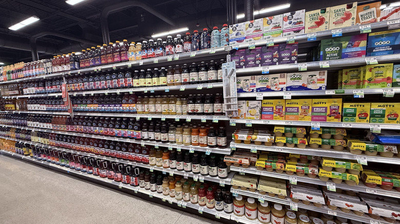 Publix grocery store aisle with products on shelves