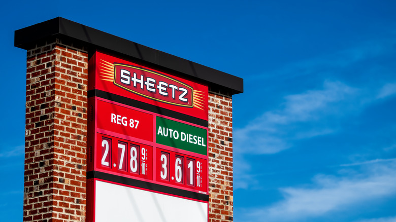 a sheetz sign with gas prices
