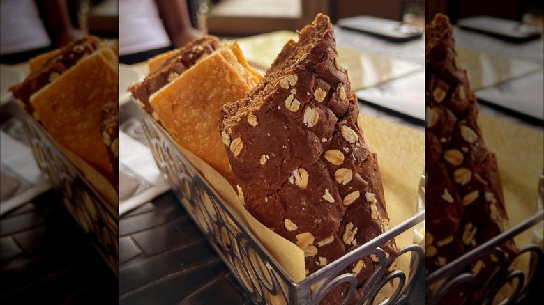 Bread from Cheesecake Factory in tray
