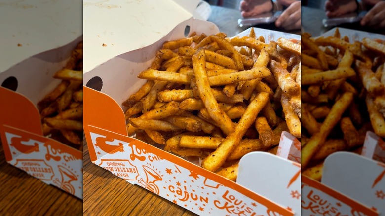 Tray of Popeyes Cajun fries