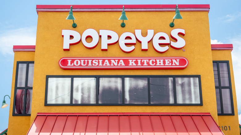Popeyes Louisiana Kitchen building with sign
