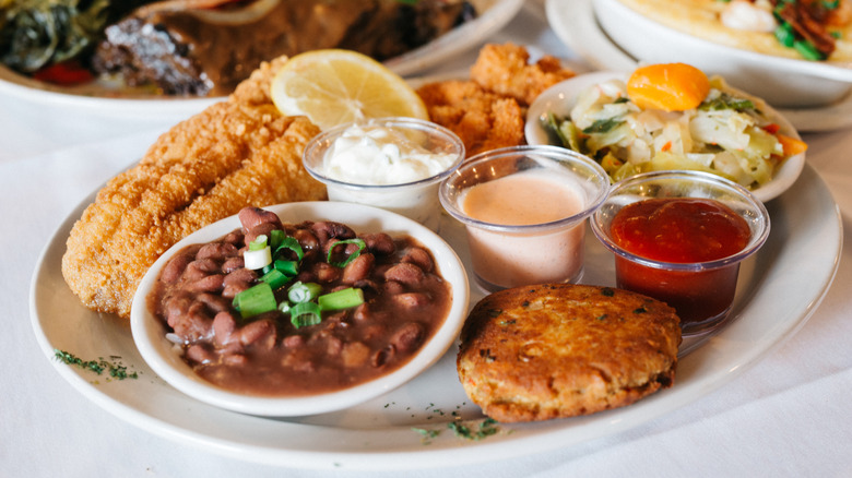 plate of Southern classic foods