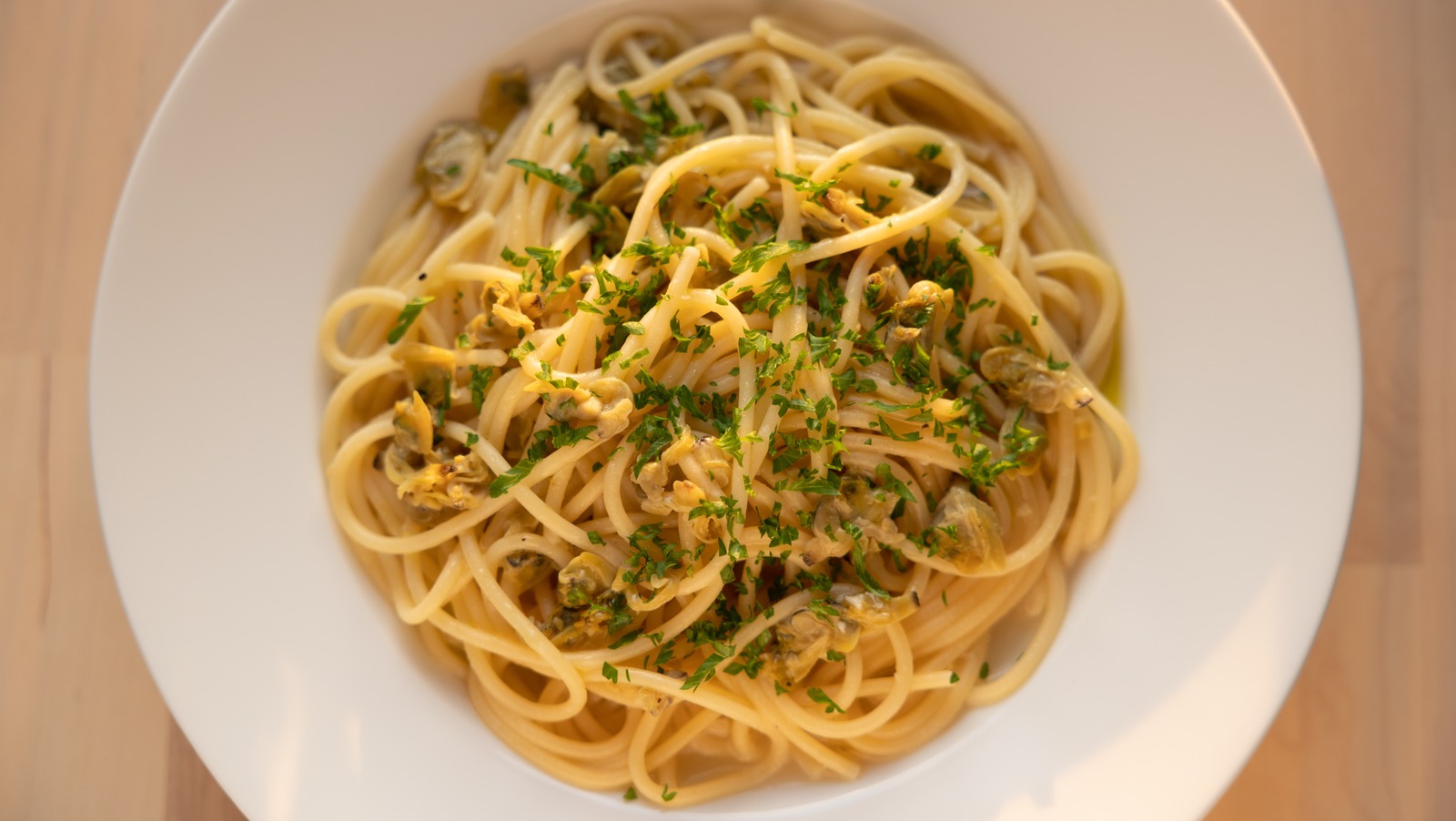 Use Canned Clams For An Easier Take On Your Next Plate Of Linguine