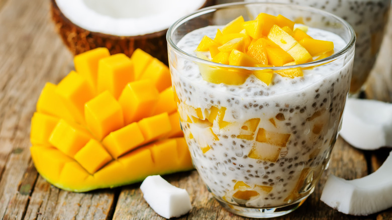 Chia seed pudding with mango