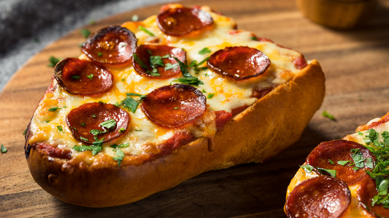 pepperoni pizza bread loaf