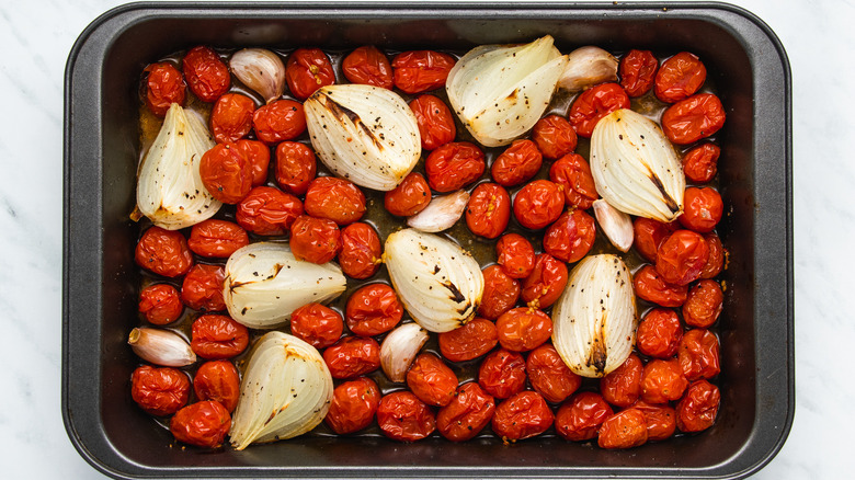 oven roasted tomatoes with onions