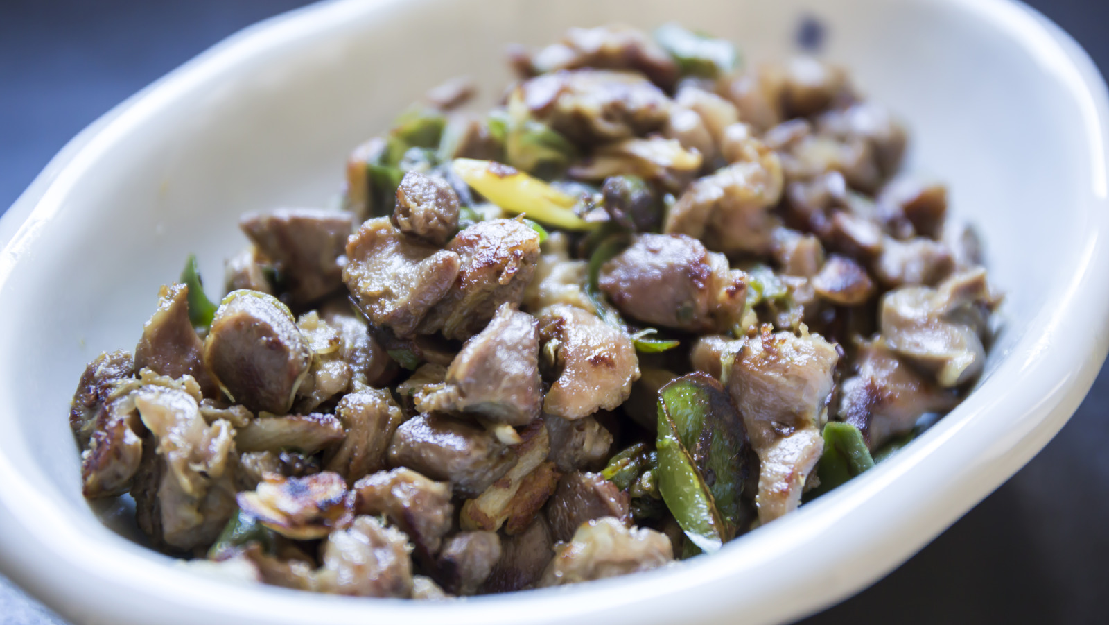 Use The Slow Cooker To Get A Head Start On Turkey Giblets This Thanksgiving