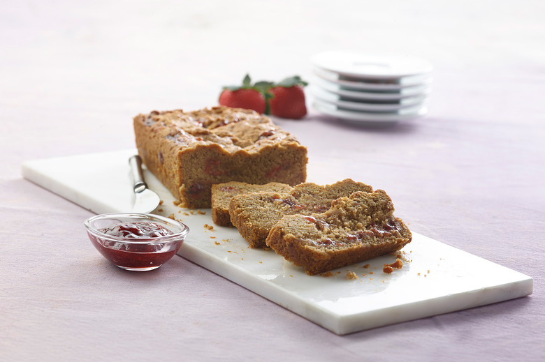 PB&J Vegan Banana Bread Recipe