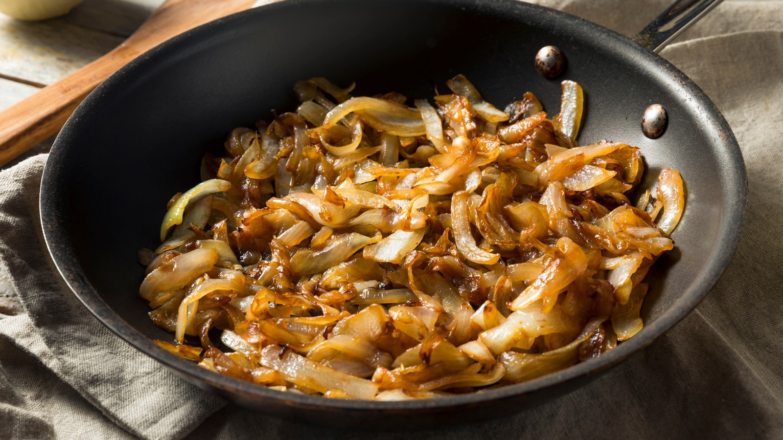 Vegetable Broth Helps Ensure Your Caramelized Onions Don't Burn