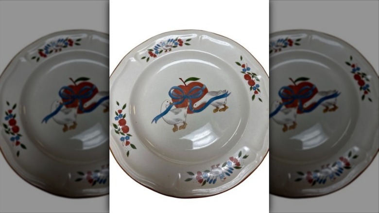 Gibson dishes with geese and apple