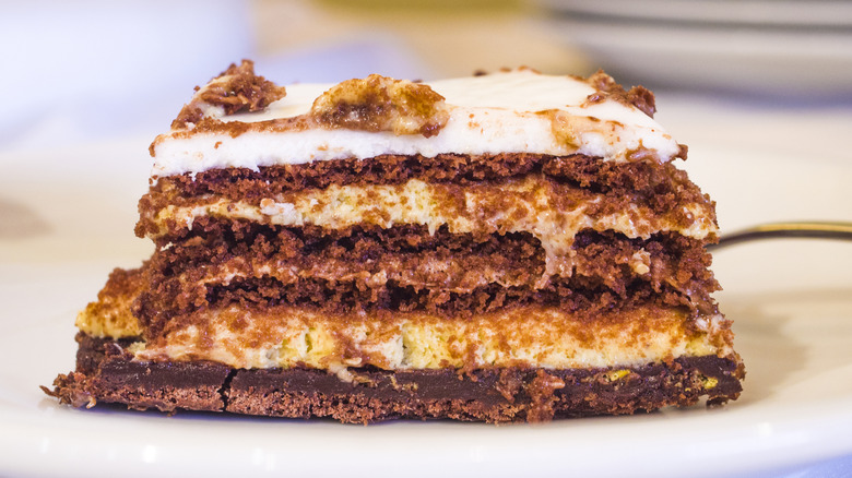 slice of jimmy carter cake