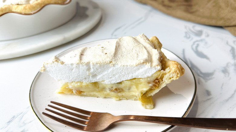 Vintage sour cream raisin pie