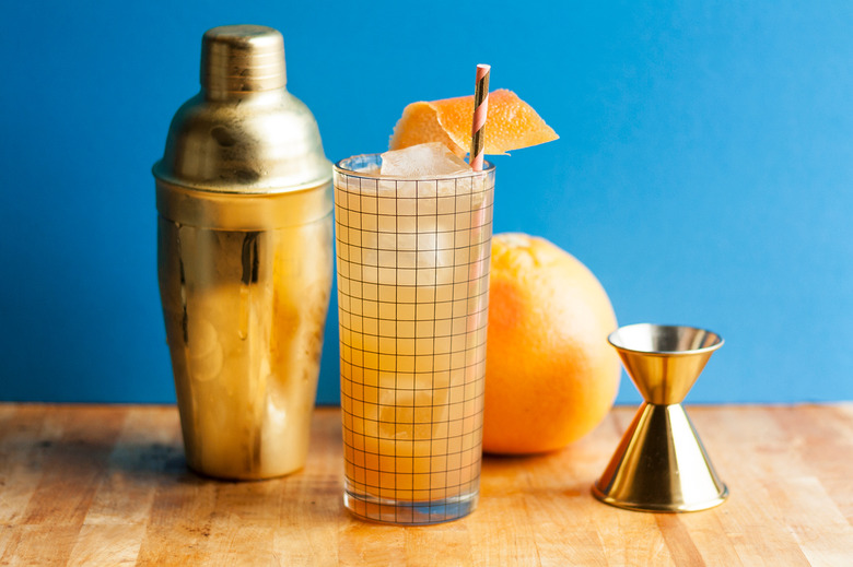 Greyhound Cocktail with Vodka & Tea Recipe