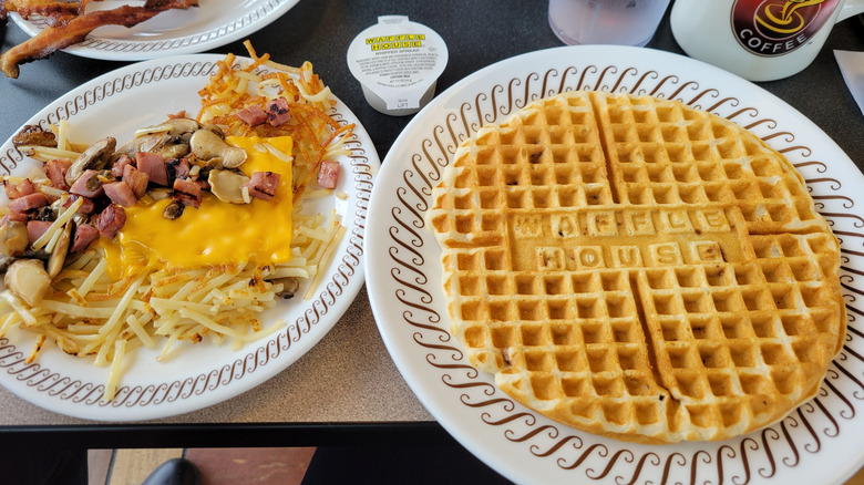 Full breakfast from Waffle House on table