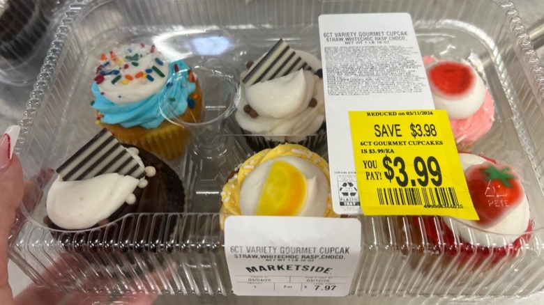 Marked down Marketside cupcakes