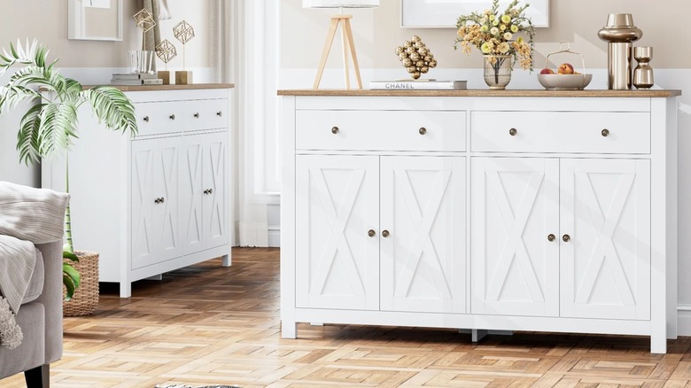 Homfa Farmhouse Storage Cabinets with assorted decorations