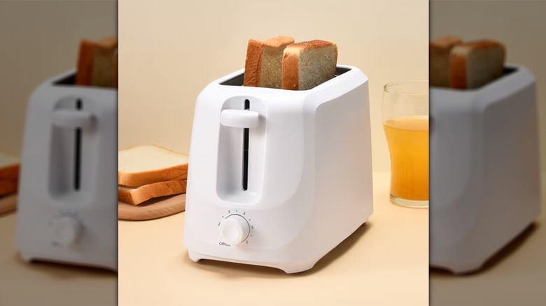 Walmart Mainstays 2-Slice Toaster