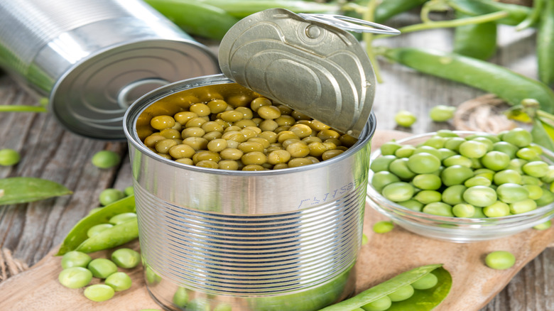 Open can of peas