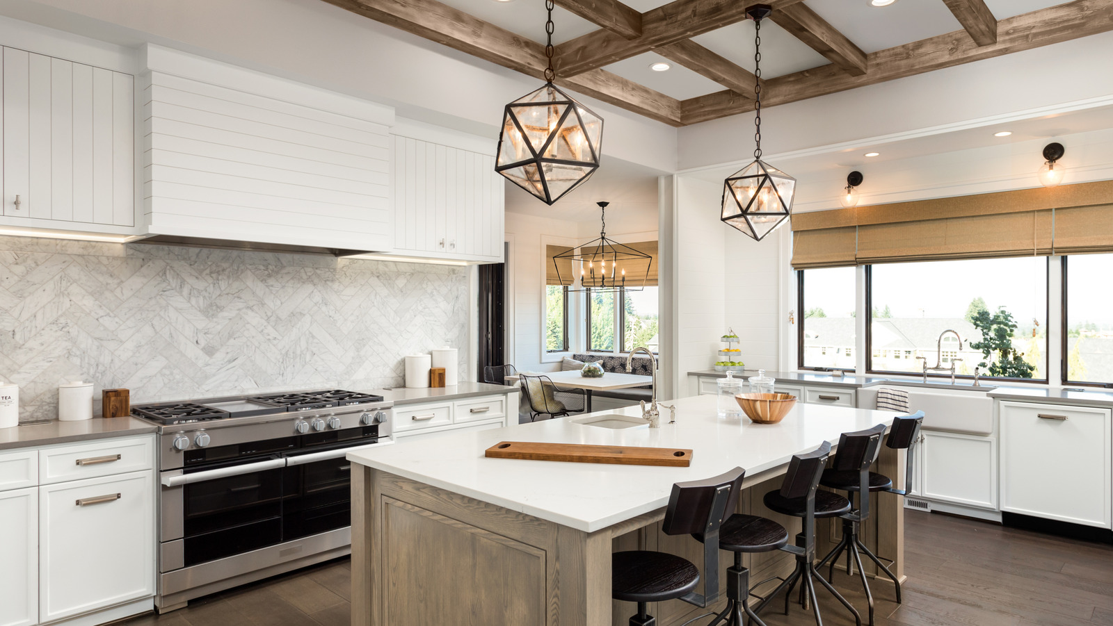 Ways To Deal With Kitchen Soffits, Depending On Your Aesthetic - Tasting Table