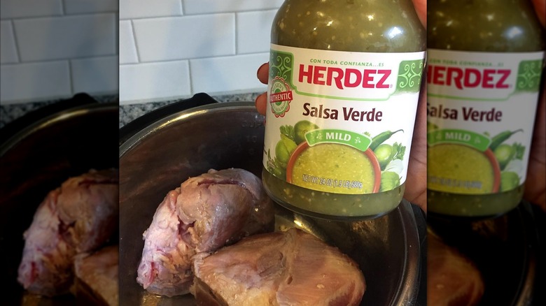 herdez salsa verde with pulled pork