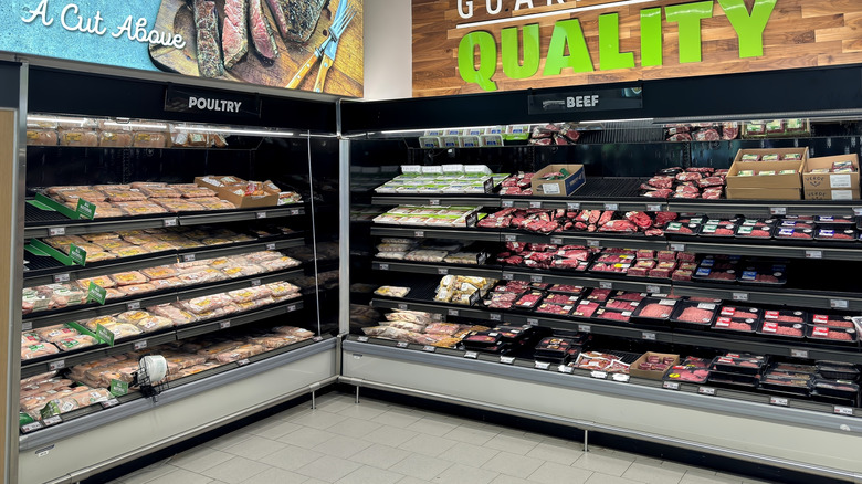 Poultry and beef section at an Aldi store
