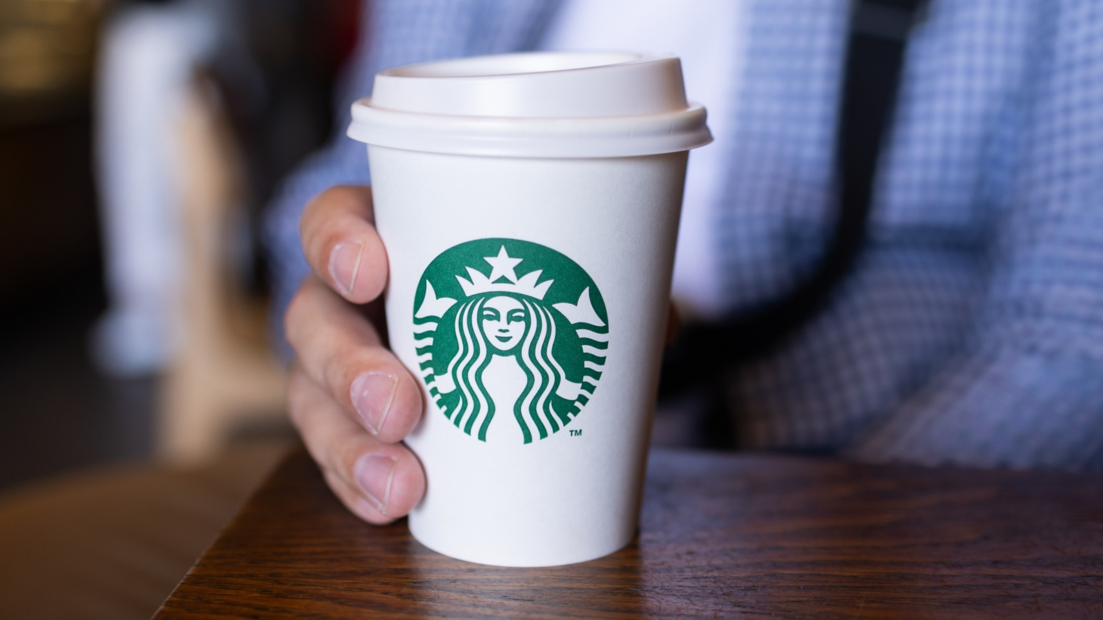 We Found The Healthiest Drink You Can Order At Starbucks - Tasting Table