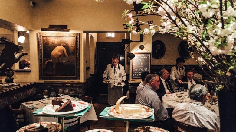 Inside of Smith and Wollensky in New York