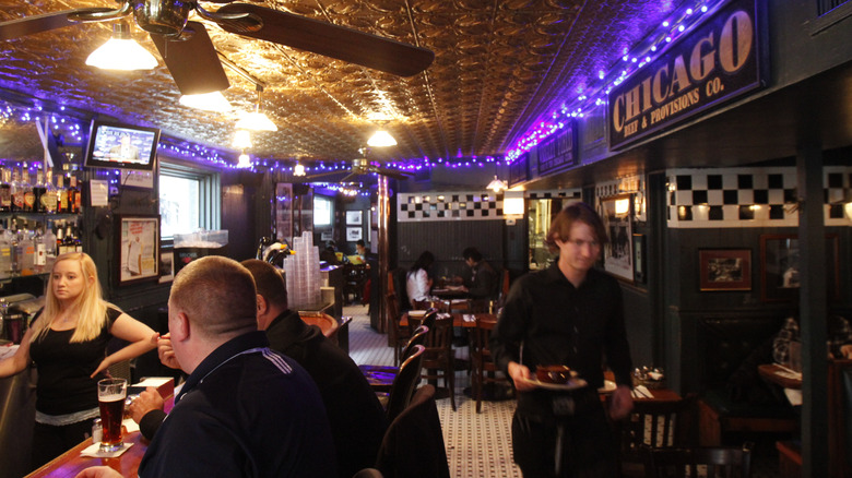 Interior of an Uno pizzeria