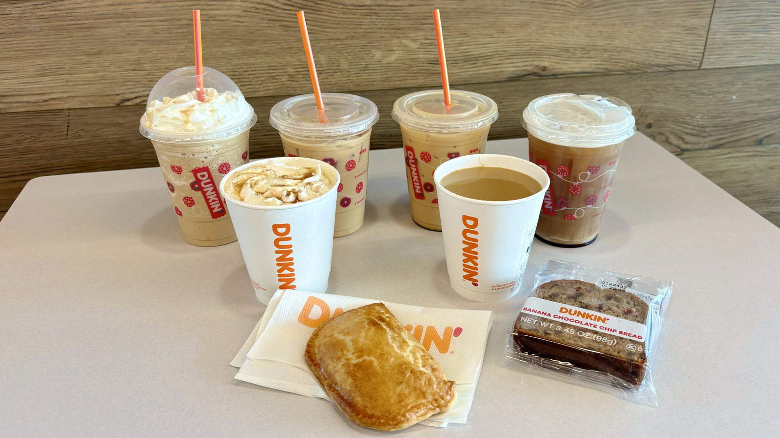 Dunkin Donuts Kjører Gjennom Meny 2024 Dunkin Donut Fall Menu