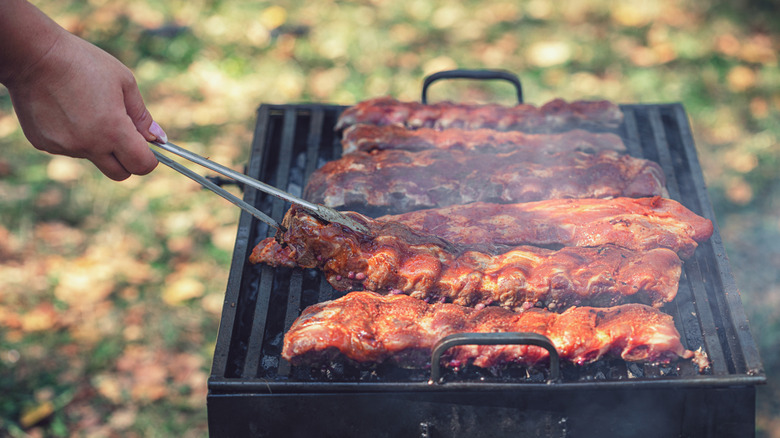 Gilling baby back ribs over direct heat