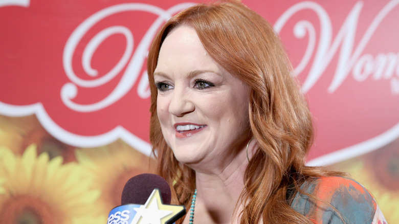 Ree Drummond speaking into a microphone