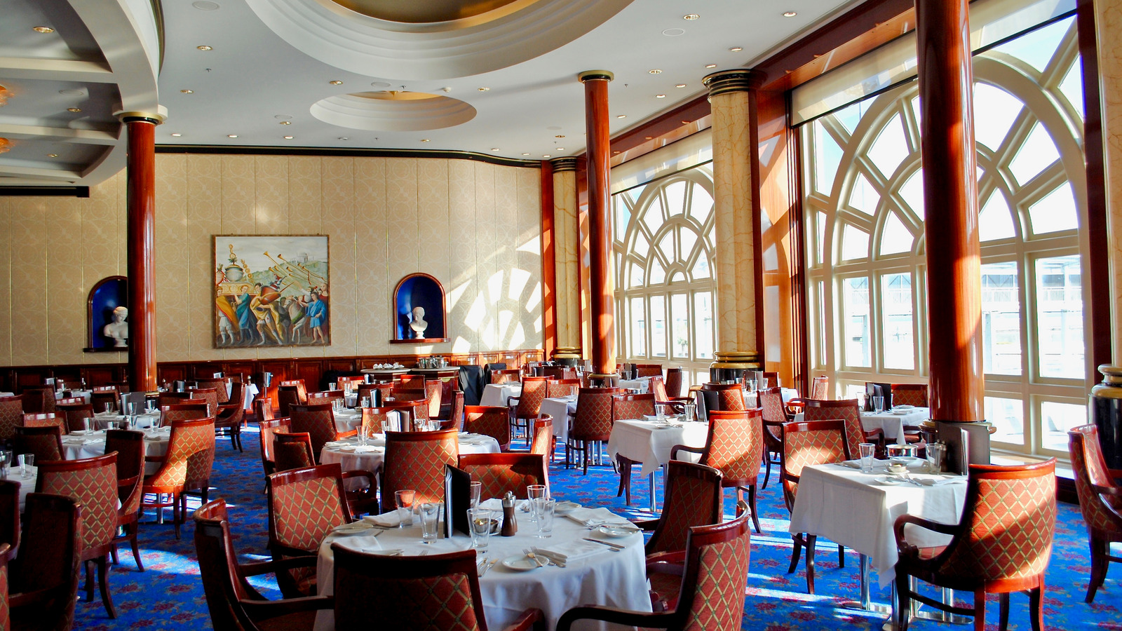 What Are Specialty Restaurants On Cruise Ships?