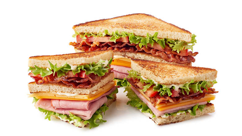 club sandwich with ham cross section