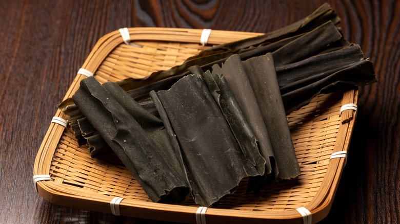 dried kombu on wicker tray