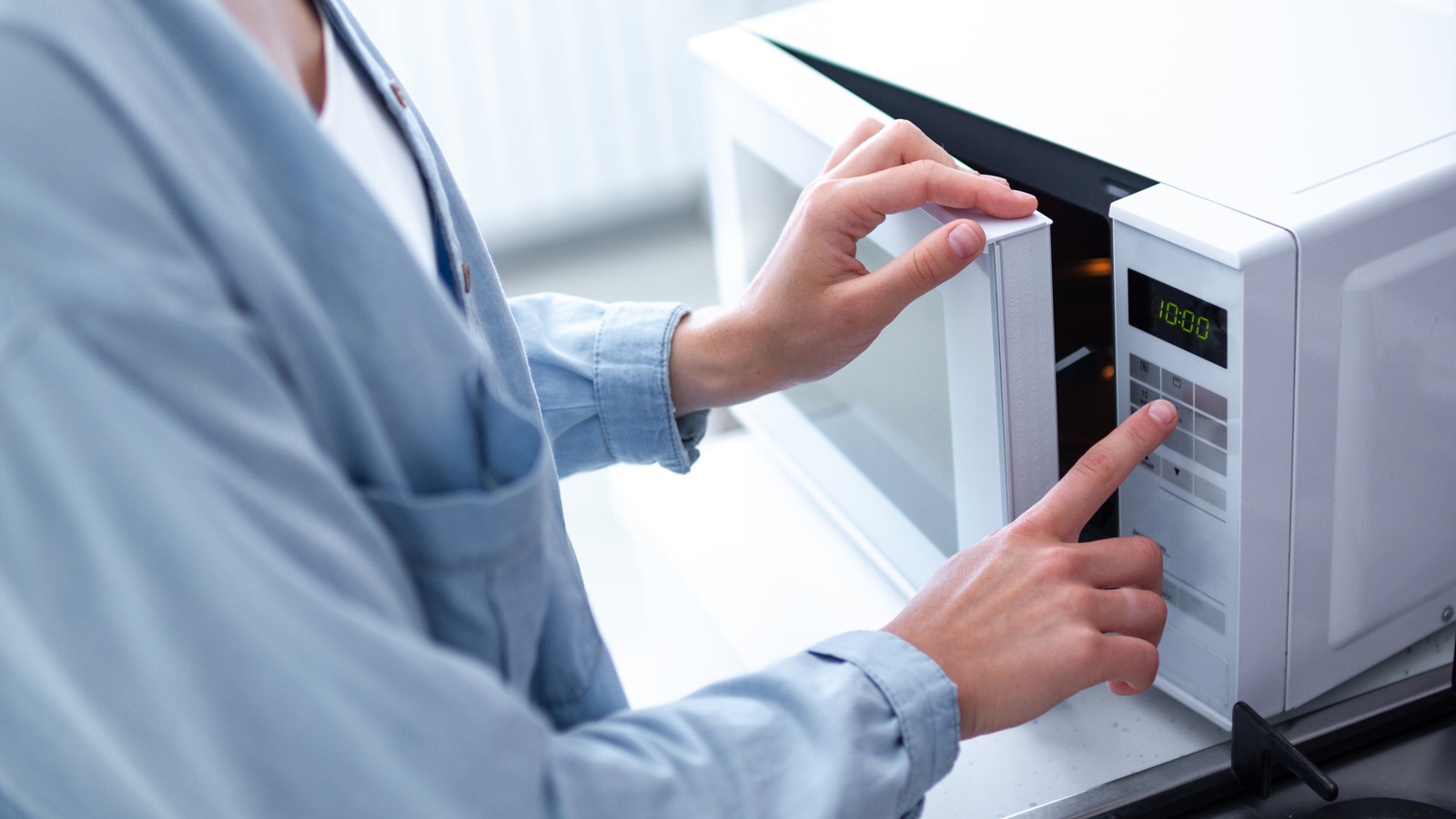 What Happens If Your Fork Is Microwaved By Accident?