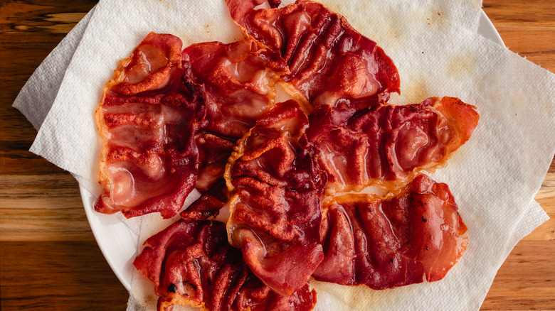 Fried prosciutto on paper towels