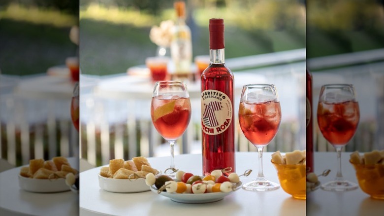 Cocchi Rosa with snacks