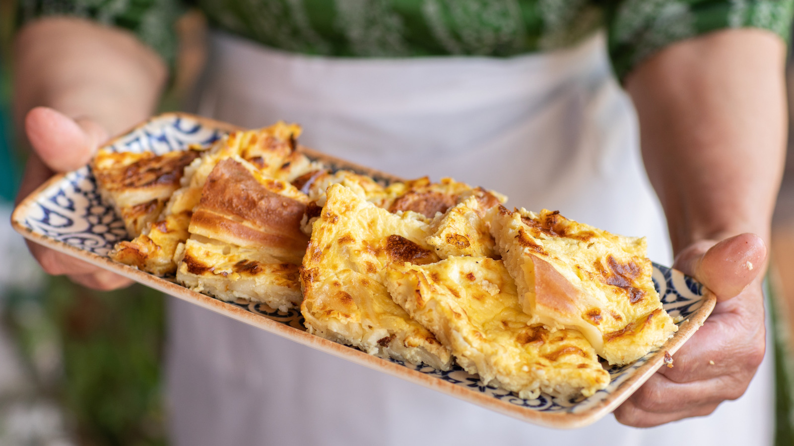 What Is 'Grandma-Core' Dining? The Nostalgic Trend Hitting Restaurants In 2026 - Tasting Table