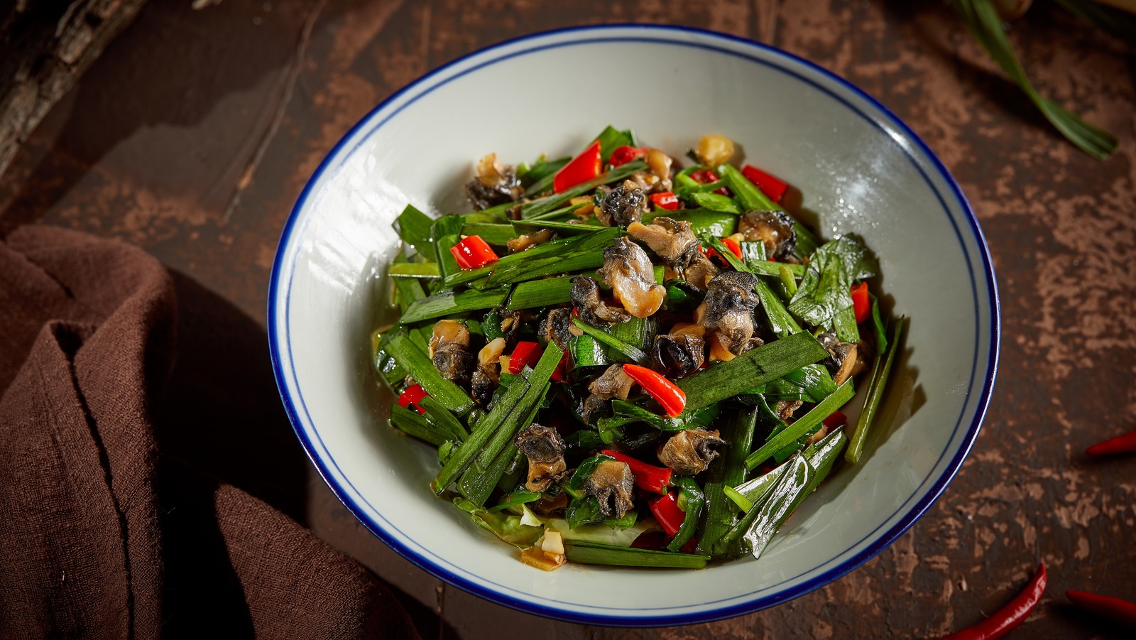 What Is Periwinkle Meat And How Do You Eat It?