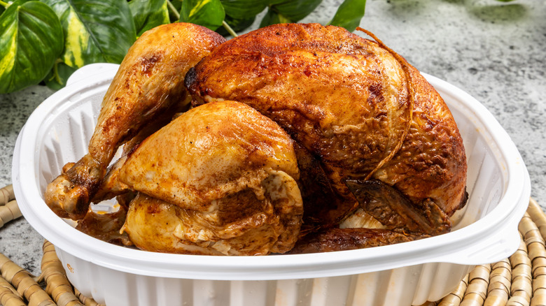 Whole rotisserie chicken takeout pan