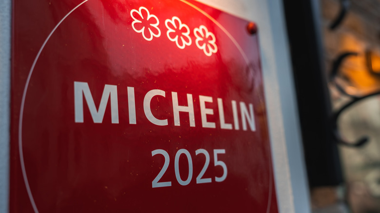Michelin Guide sign with three stars