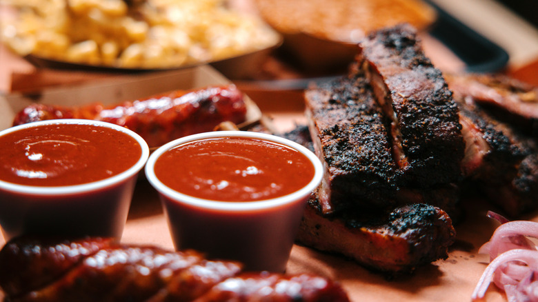 tomato BBQ sauce with ribs