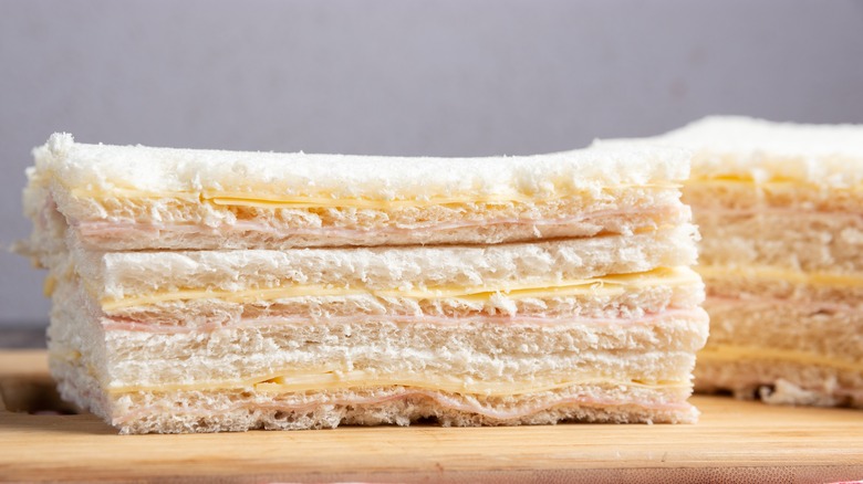sandwich de migas crustless sandwich 