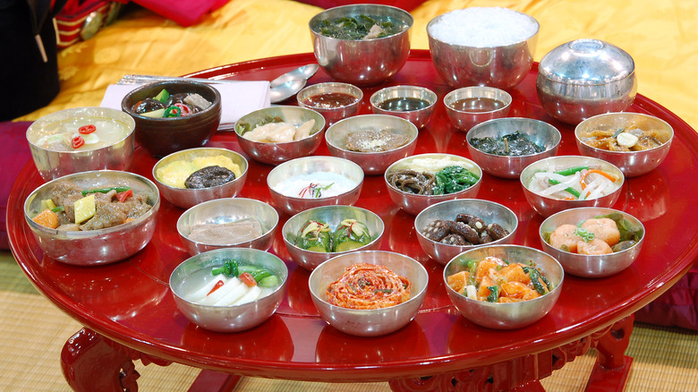 Korean Surasang covering royal table