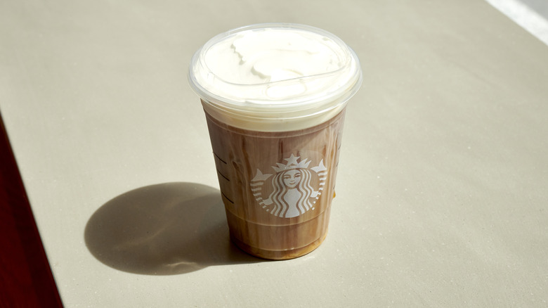 https://www.tastingtable.com/img/gallery/what-non-dairy-starbucks-fans-should-know-about-oatmilk-cold-foam/intro-1699113742.jpg