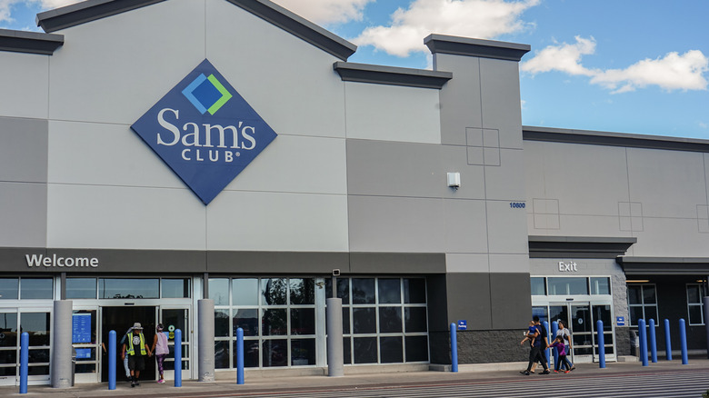 Sam's Club storefront